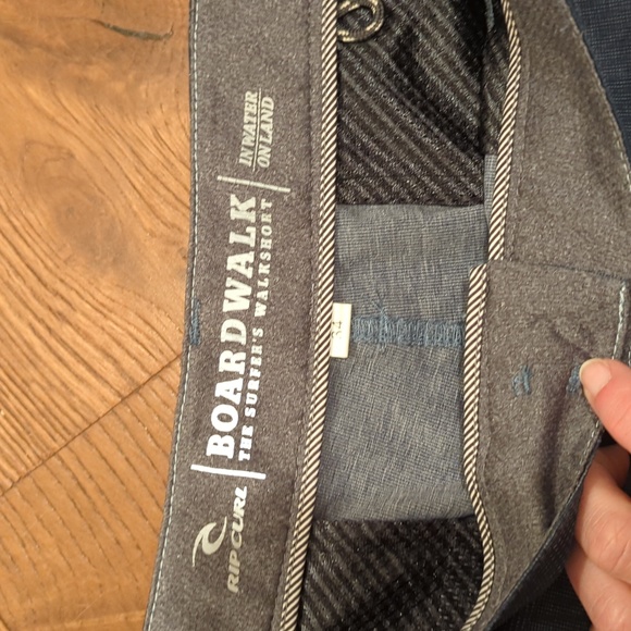 Men's Rip Curl Boardwalk short, size 34 - Picture 3 of 4